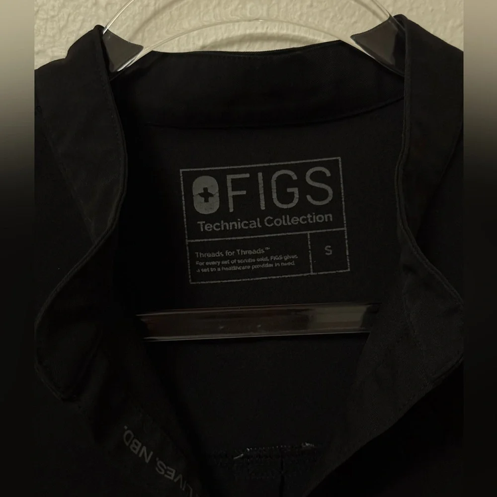 Figs Rafaela Scrub Top - Picture 5 of 6